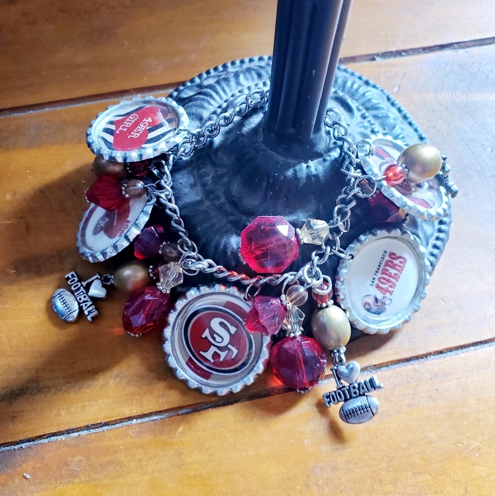 49 Niners Charm Braclet